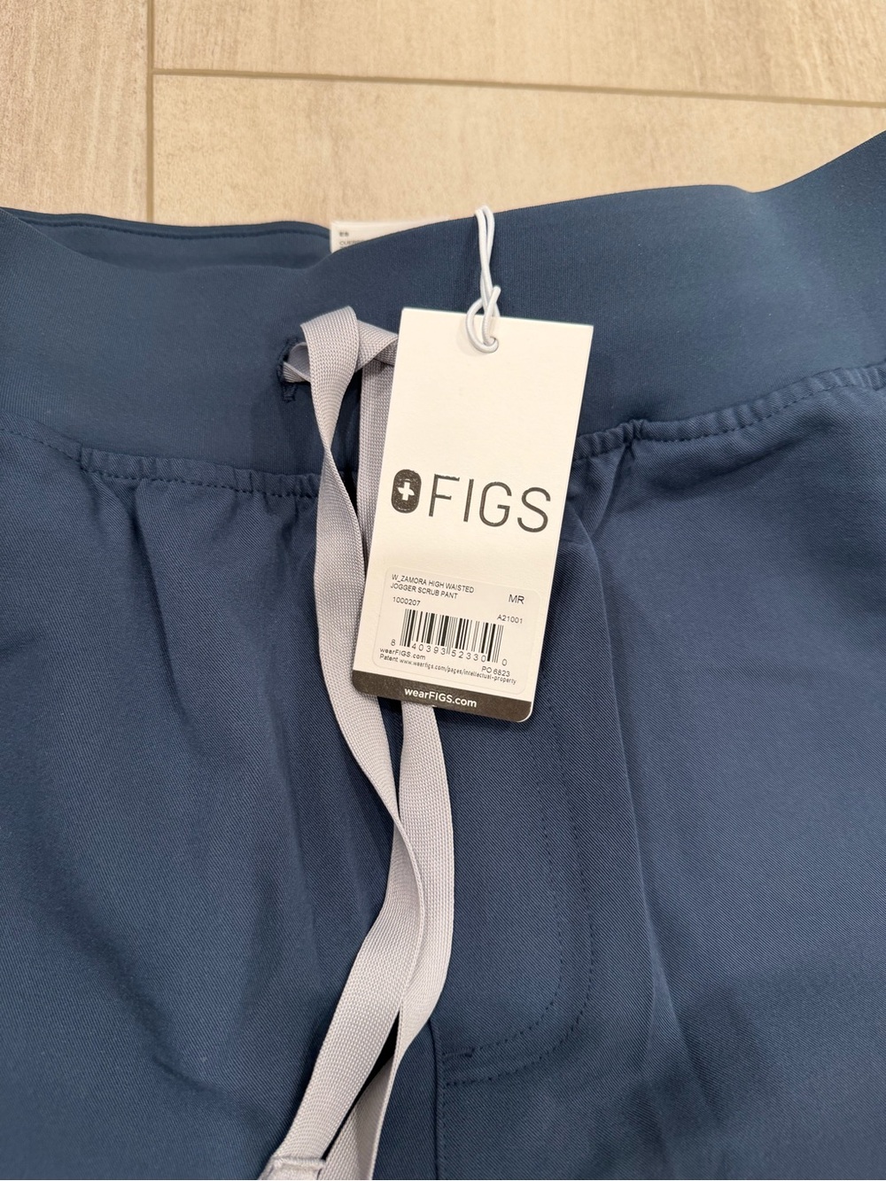 FIGS Slate Blue Drawstring Scrub Joggers - Picture 2 of 3